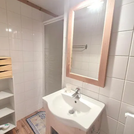 Votre Havre De Paix En Montagne - 6 Personnes Avec Piscine Et Sauna La Feclaz